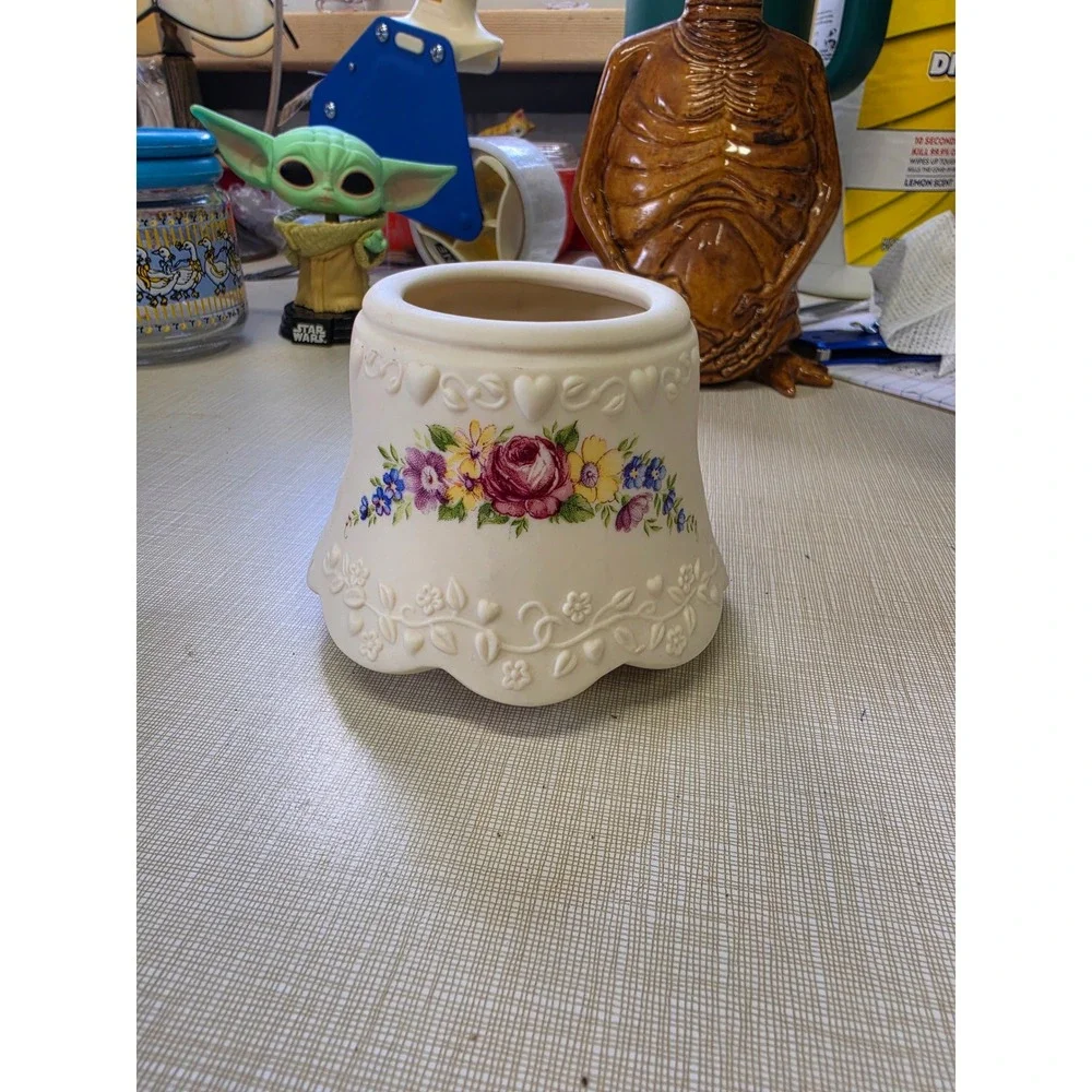 Vintage Floral Ceramic Jar Candle Lampshade Heart Cutout Scalloped Cream Rose